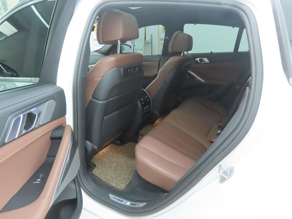 BMW X6 - Vista 8
