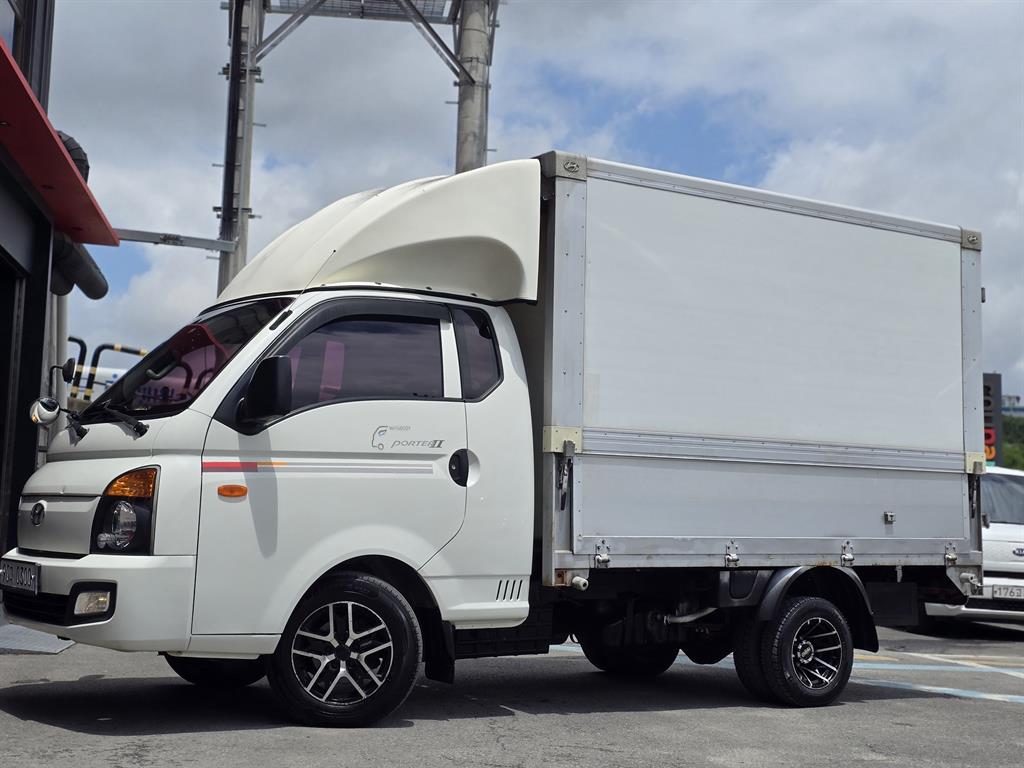 Small Truck Top_Wingbody 2018 Blanco - Importación desde Corea - HF Imports Iquique - Foto 1