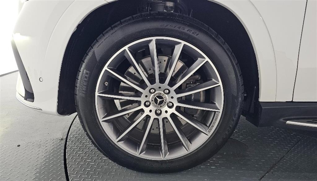 Mercedes Benz GLE Class - Vista 5
