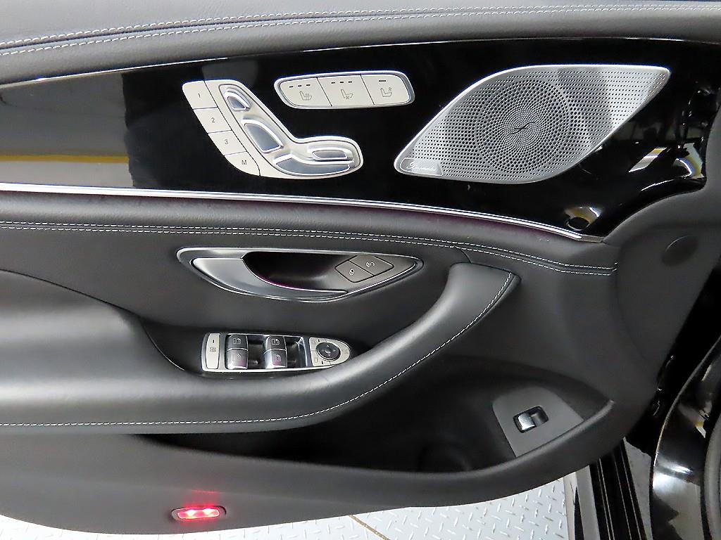 Mercedes Benz AMG GT - Vista 11