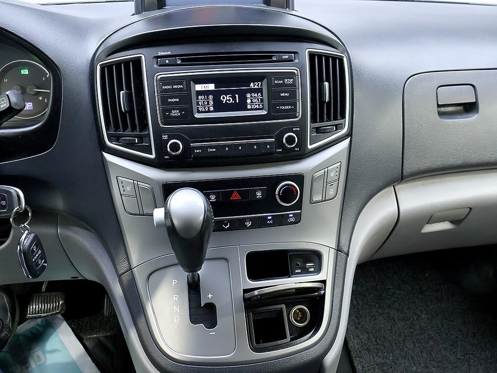HYUNDAI Starex 2018 Gris - Importación desde Corea - HF Imports Iquique - Foto 9