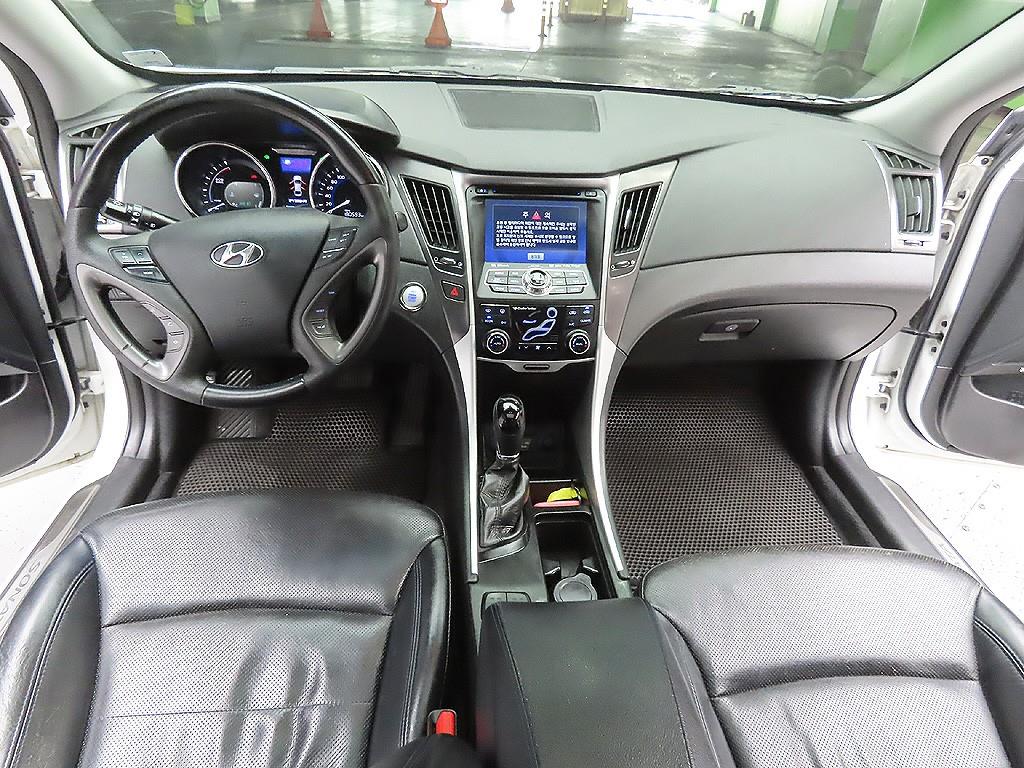 HYUNDAI Sonata 2012 Blanco - Importación desde Corea - HF Imports Iquique - Foto 10