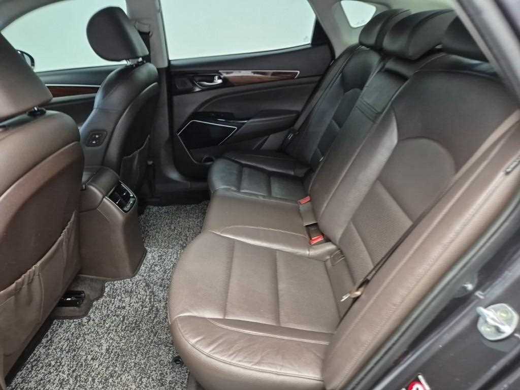 KIA K7 - Vista 12