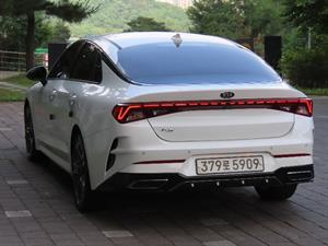 KIA K5 - Vista 8