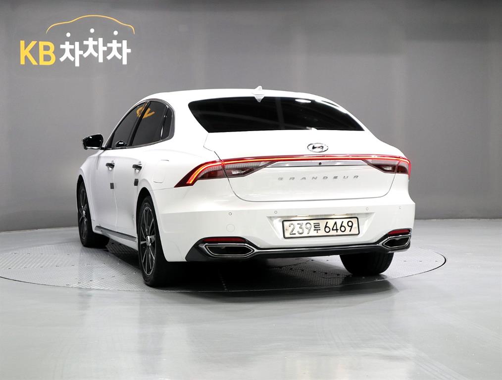 HYUNDAI Grandeur - Vista 4