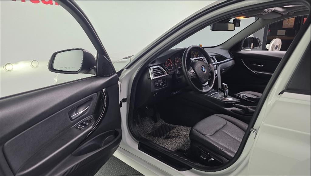 BMW 3 series - Vista 10