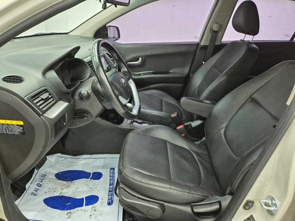 KIA Morning - Vista 11