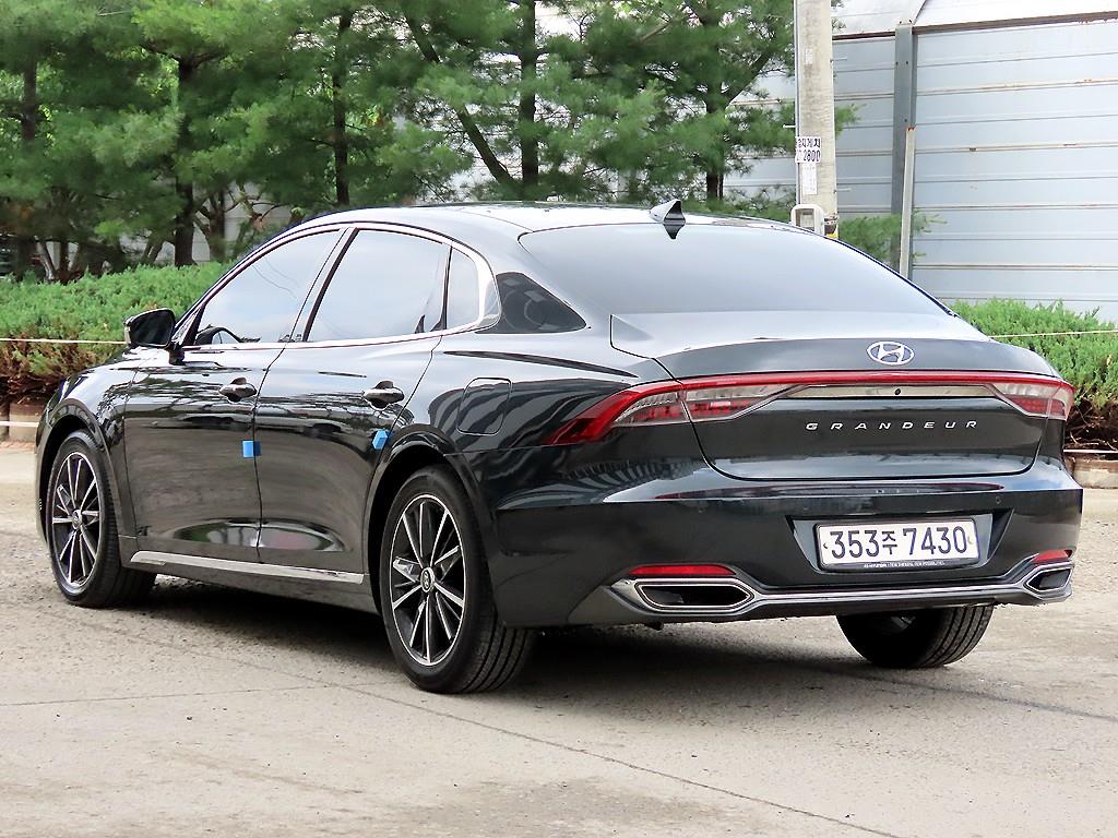HYUNDAI Grandeur - Vista 3