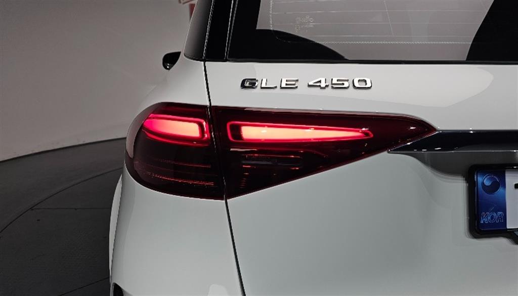 Mercedes Benz GLE Class - Vista 8