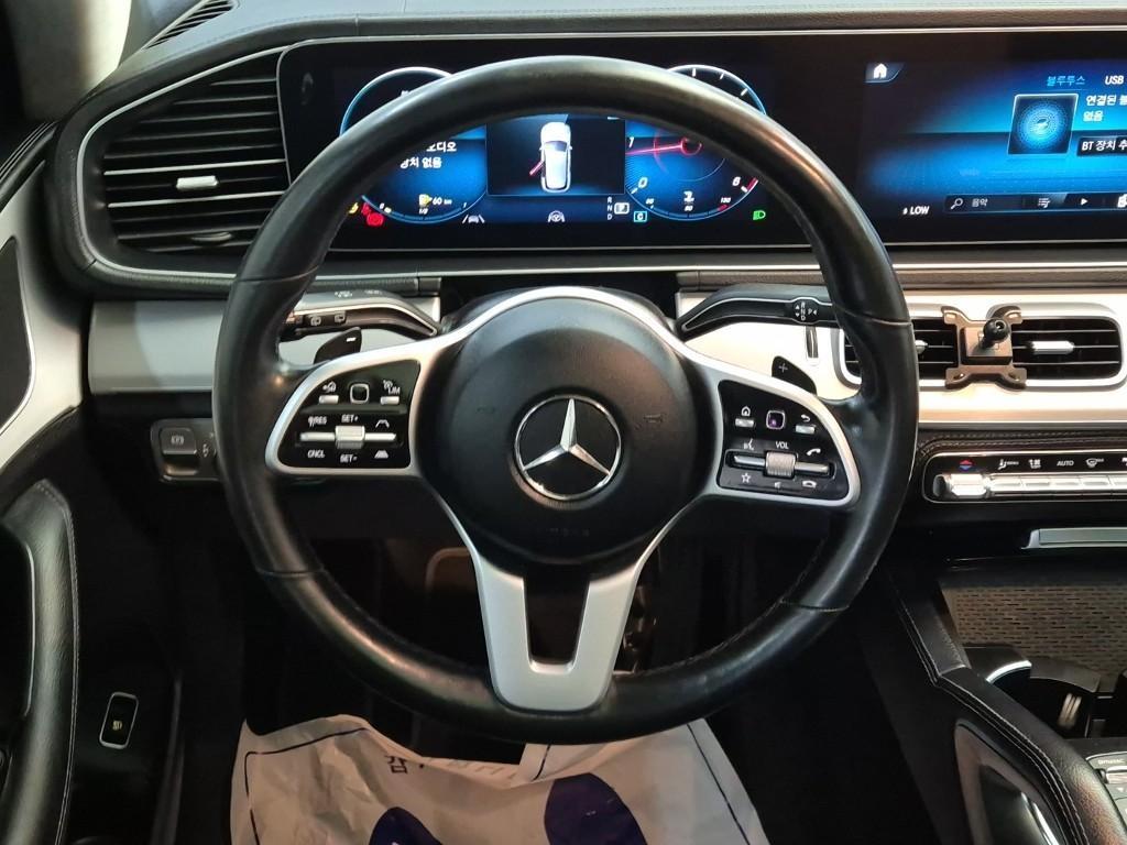 Mercedes Benz GLE Class - Vista 9