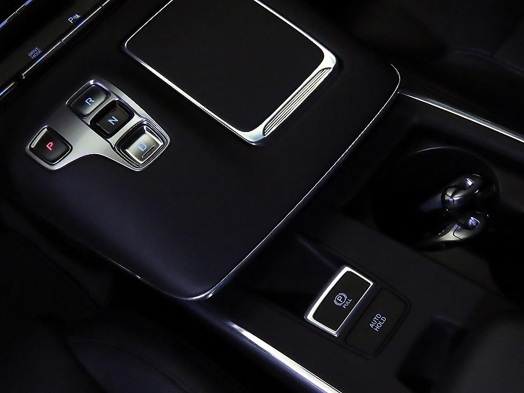 HYUNDAI Grandeur - Vista 12