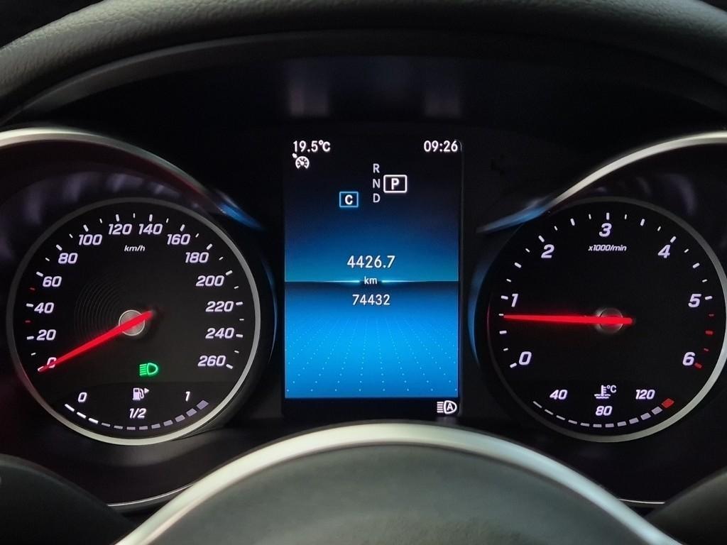 Mercedes Benz C Class - Vista 6