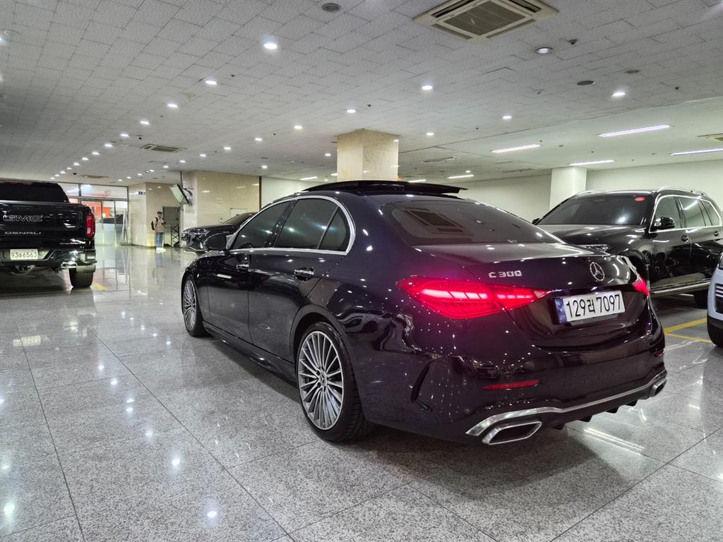 Mercedes Benz C Class - Vista 3