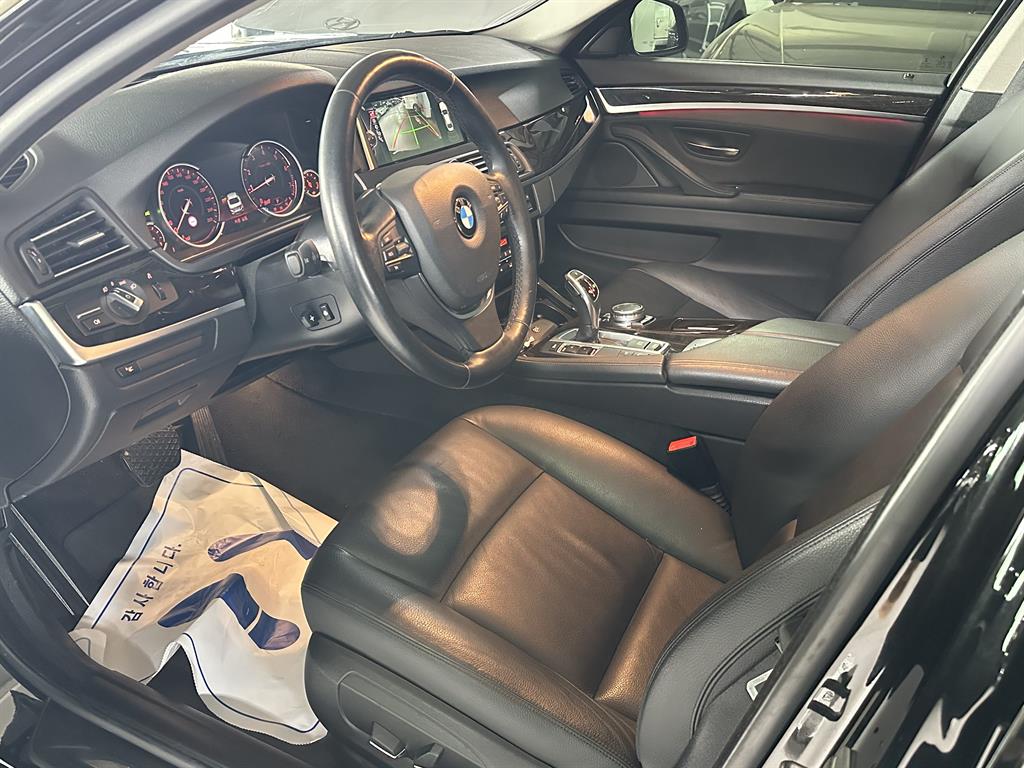 BMW 5 Series - Vista 5