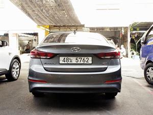 HYUNDAI Avante - Vista 6