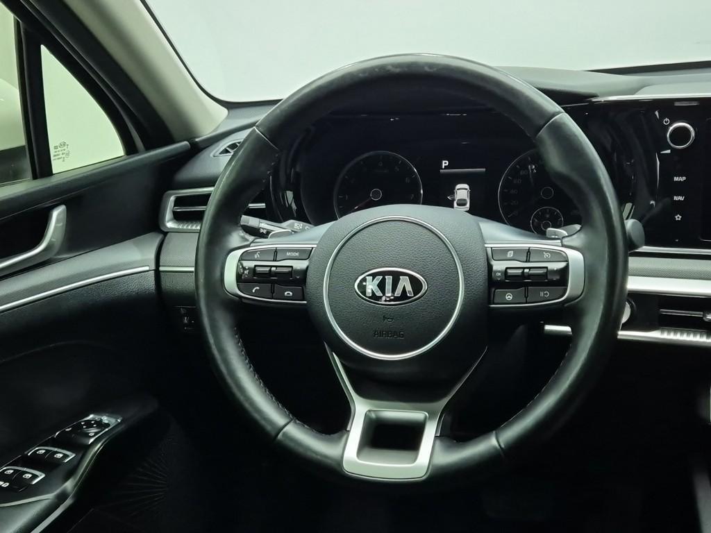 KIA K5 - Vista 9