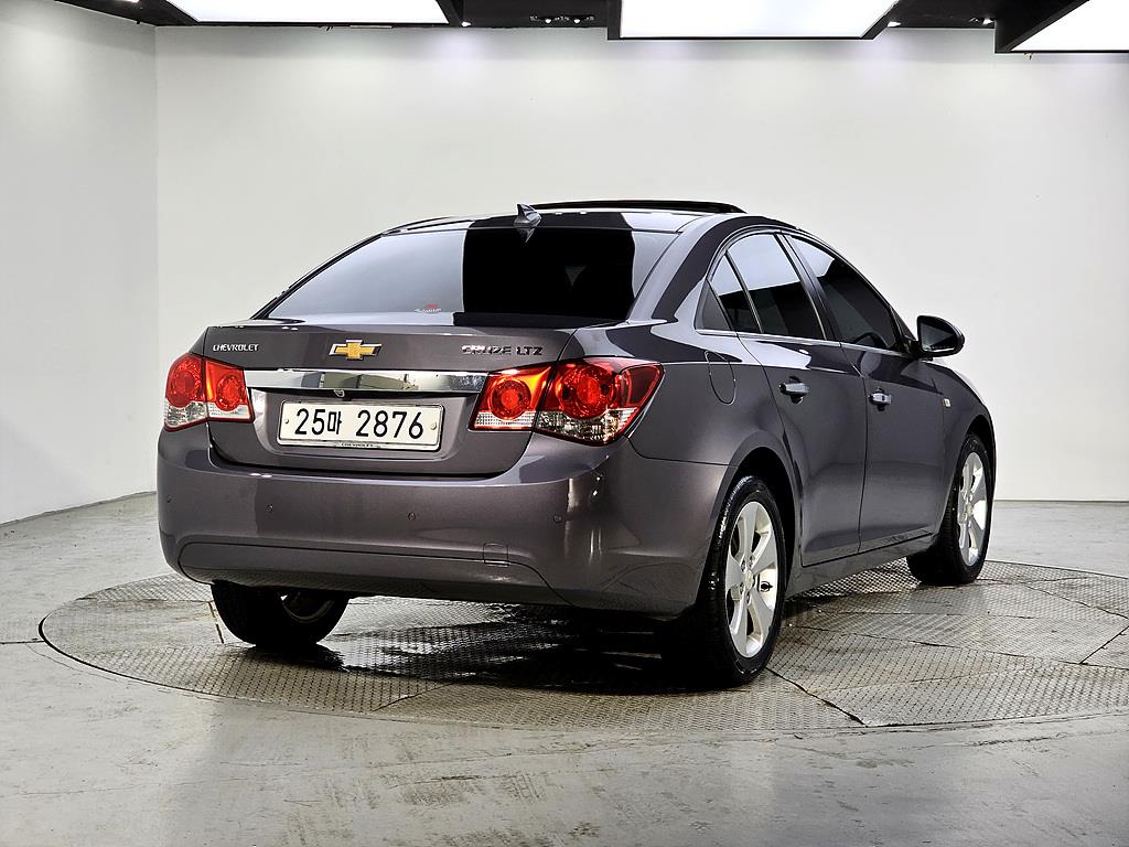 Chevrolet Cruise - Vista 4