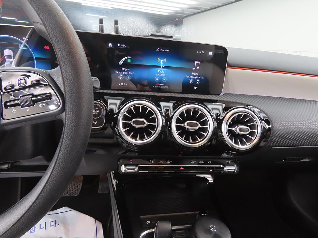 Mercedes Benz A Class - Vista 10