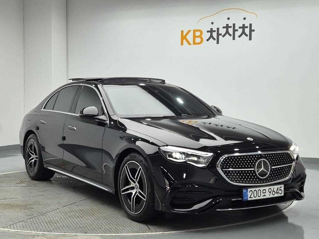 Mercedes Benz E class - Vista 4