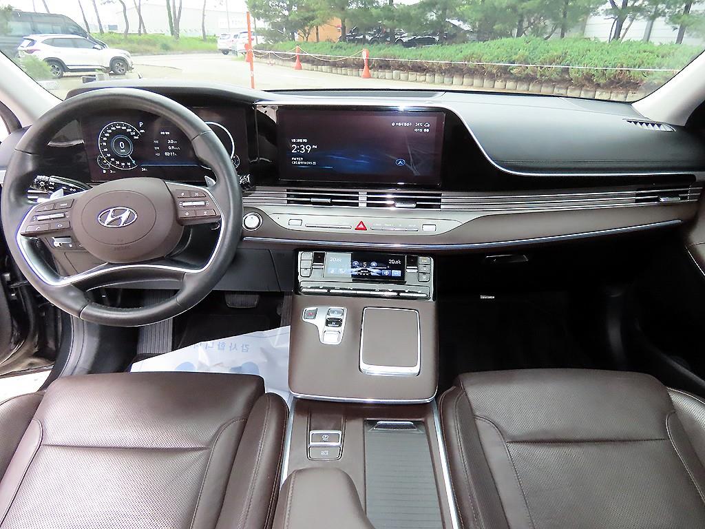 HYUNDAI Grandeur - Vista 7