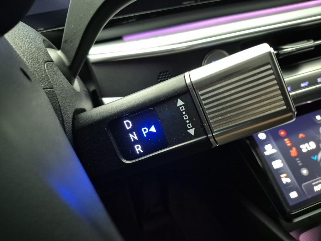 HYUNDAI Grandeur - Vista 8