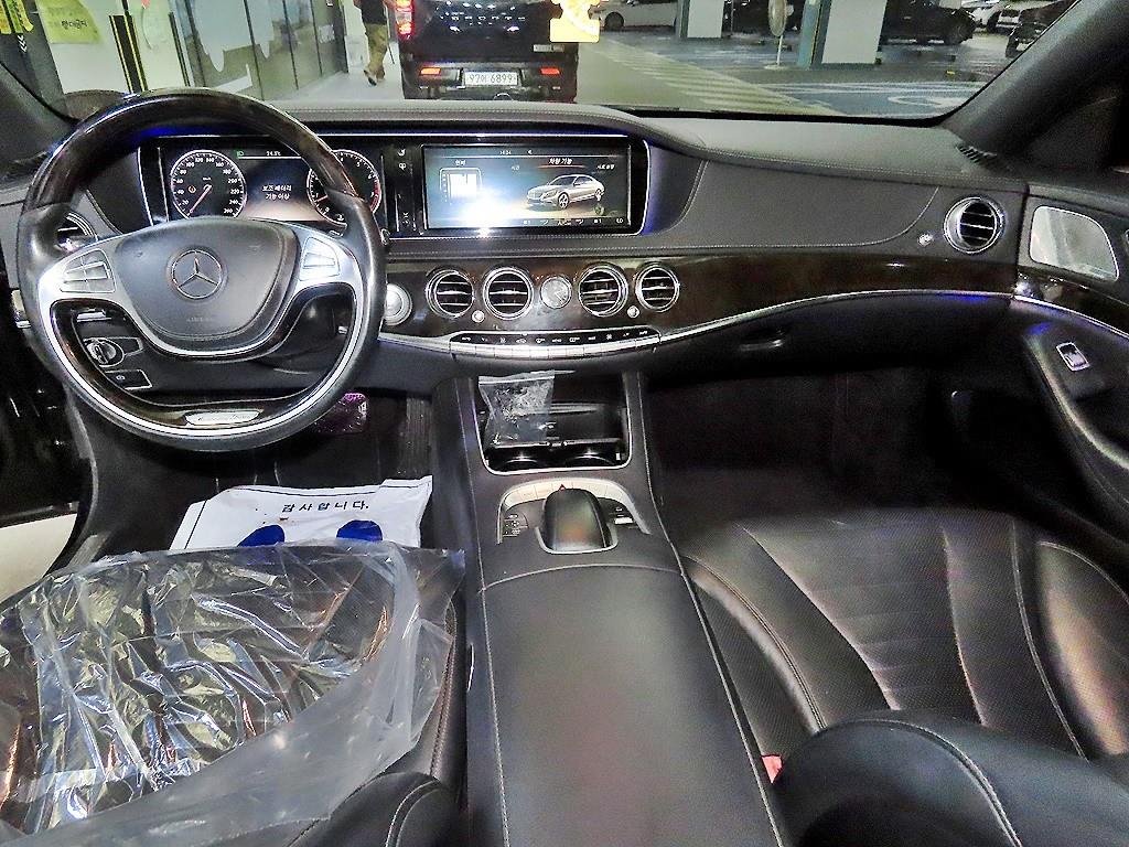 Mercedes Benz S Class - Vista 10