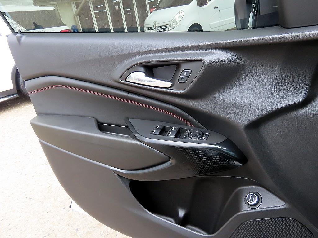 Chevrolet Trax - Vista 11