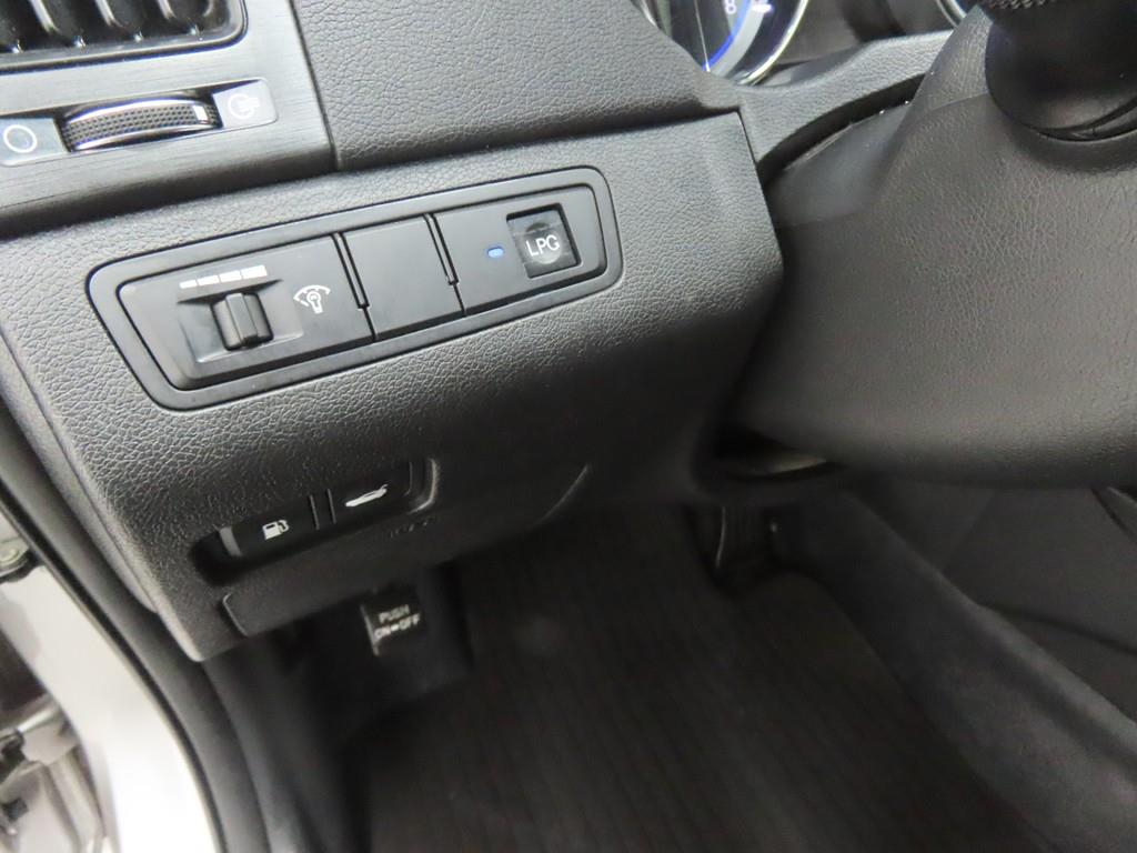 HYUNDAI Sonata - Vista 10