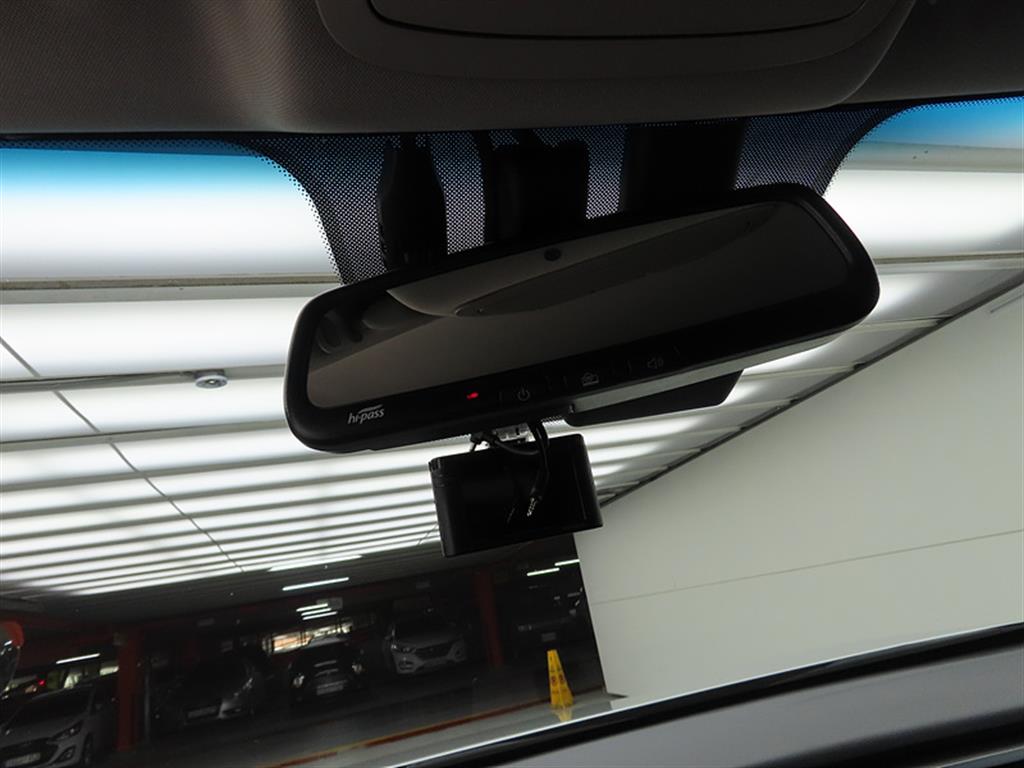 Ssangyong Korando - Vista 12