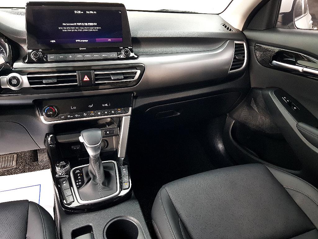 KIA Seltos - Vista 10