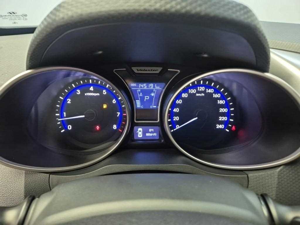 HYUNDAI Veloster - Vista 6