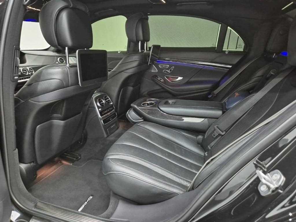 Mercedes Benz S Class - Vista 12