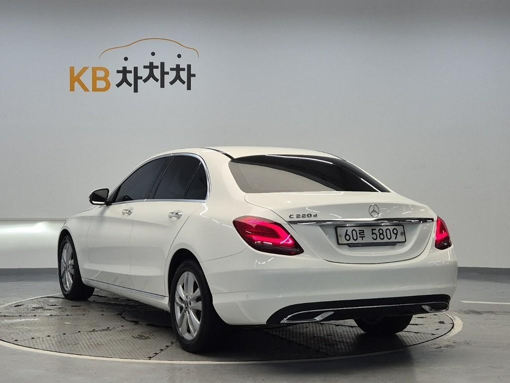 Mercedes Benz C Class - Vista 2
