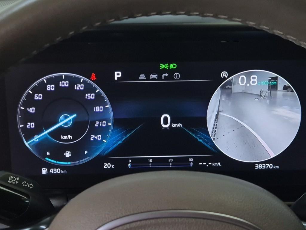KIA Carnival - Vista 6