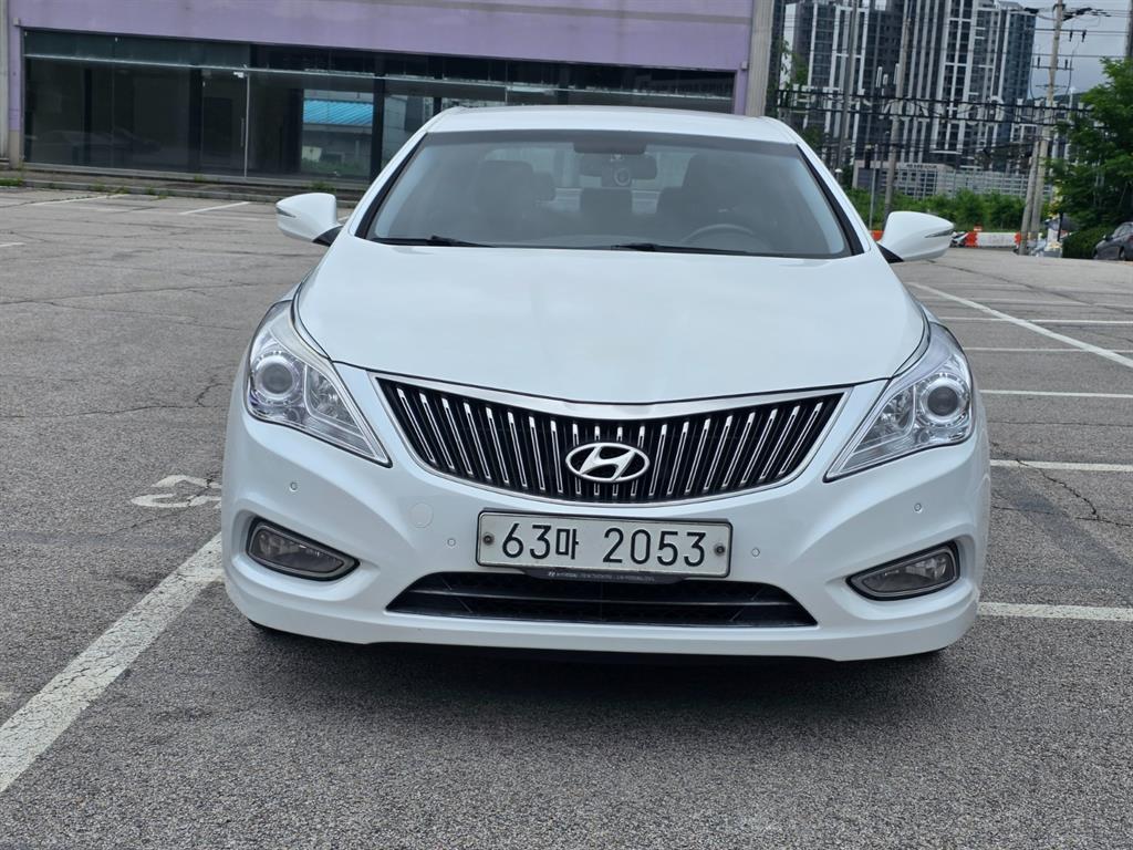 HYUNDAI Grandeur 2014 Blanco - Importación desde Corea - HF Imports Iquique - Foto 1
