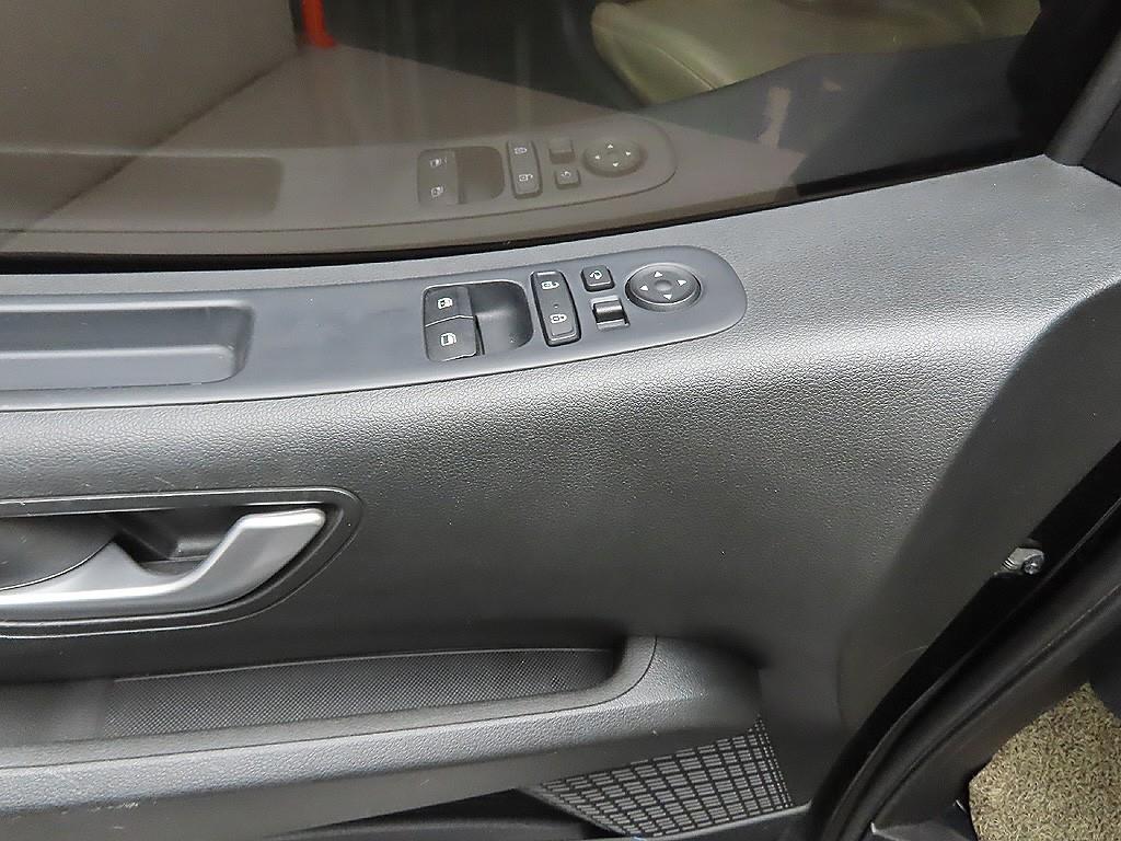 HYUNDAI Staria 2023 Negro - Importación desde Corea - HF Imports Iquique - Foto 12
