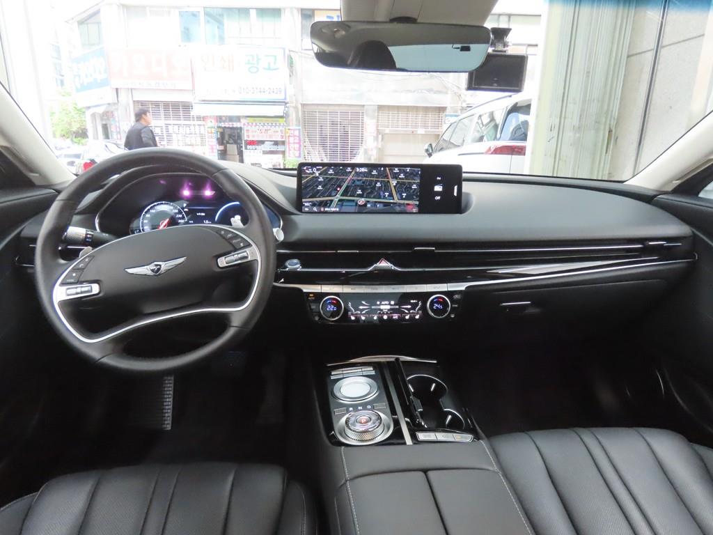 Genesis G80 - Vista 7