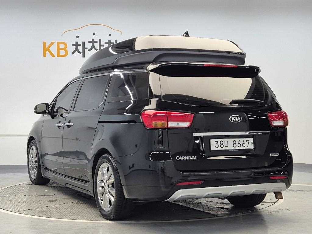 KIA Carnival - Vista 2