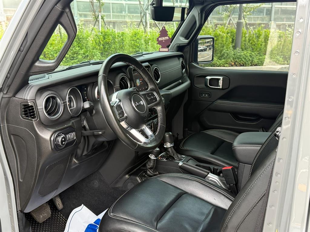 Jeep Wrangler - Vista 12