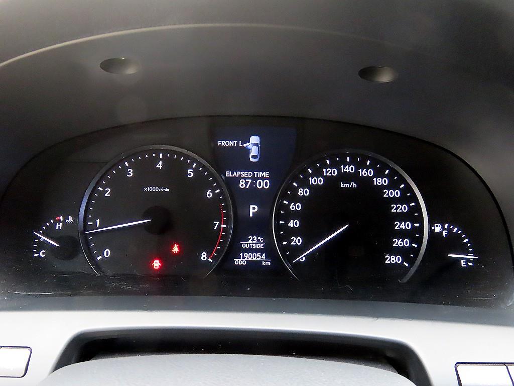 Lexus LS - Vista 9