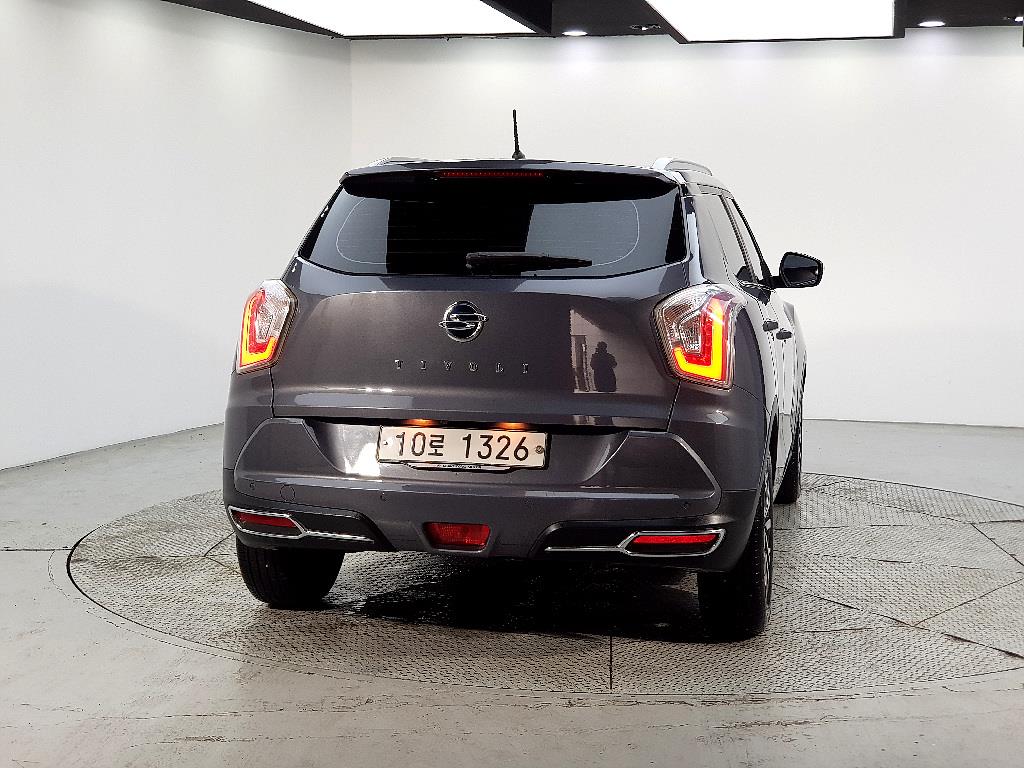 Ssangyong Tivoli - Vista 3