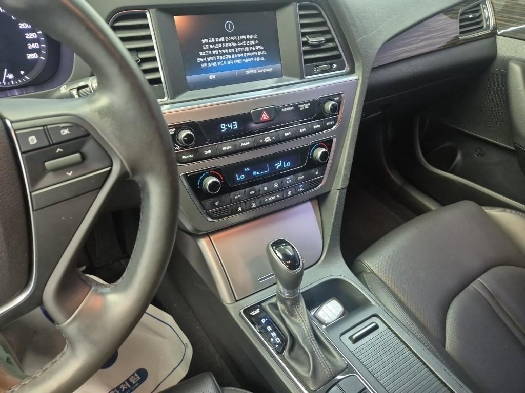 HYUNDAI Sonata - Vista 9