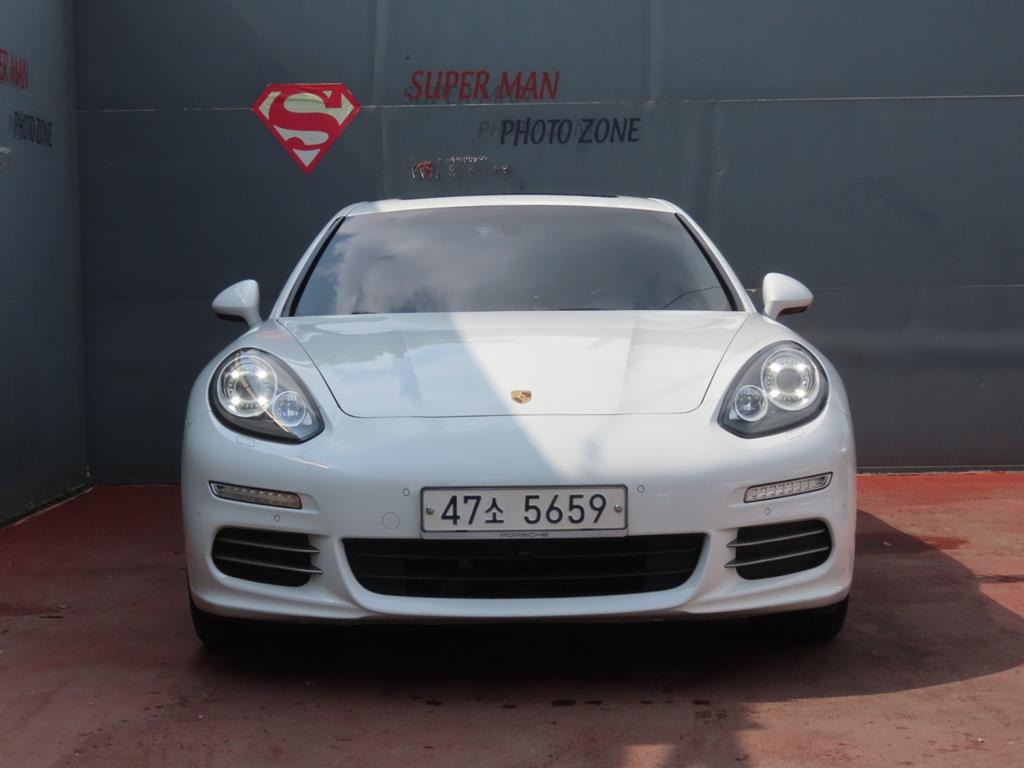 Porsche Panamera - Vista 3