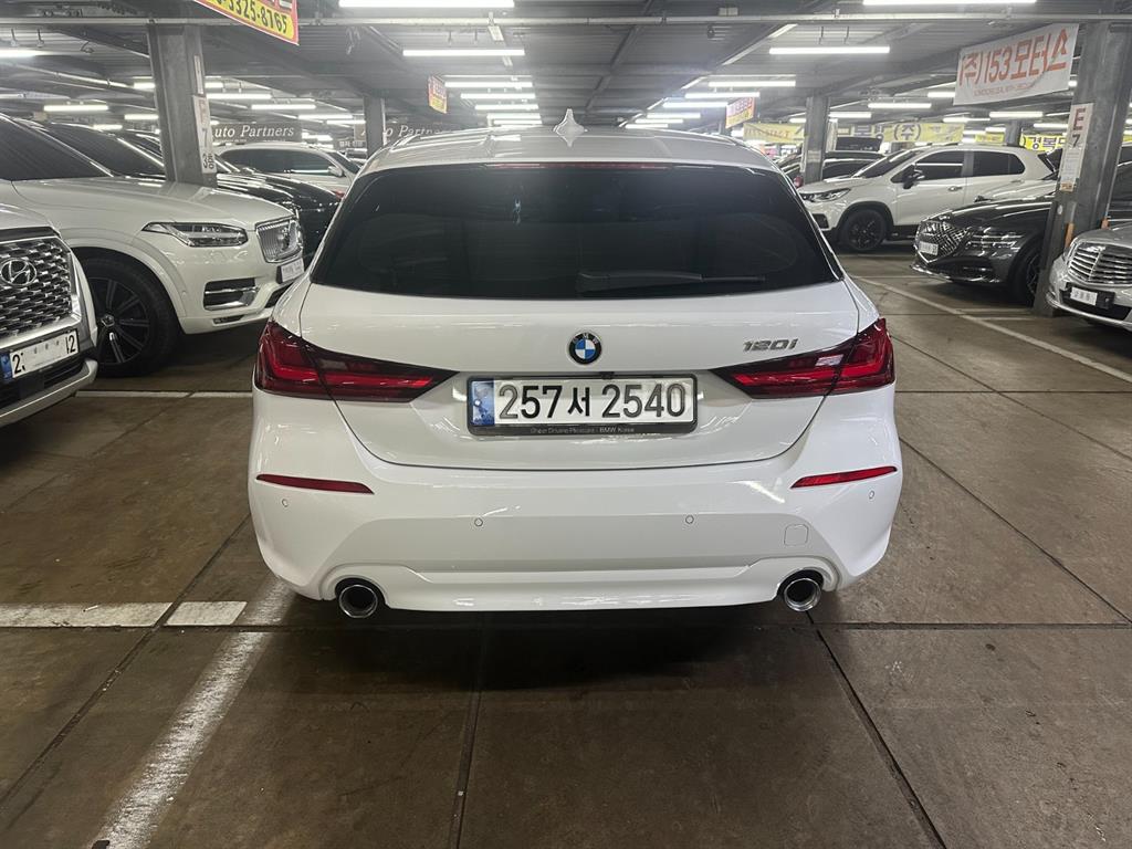 BMW 1 series - Vista 5
