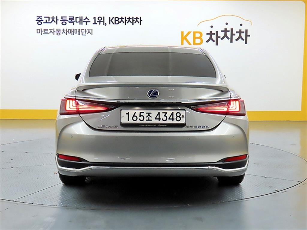 Lexus ES - Vista 3