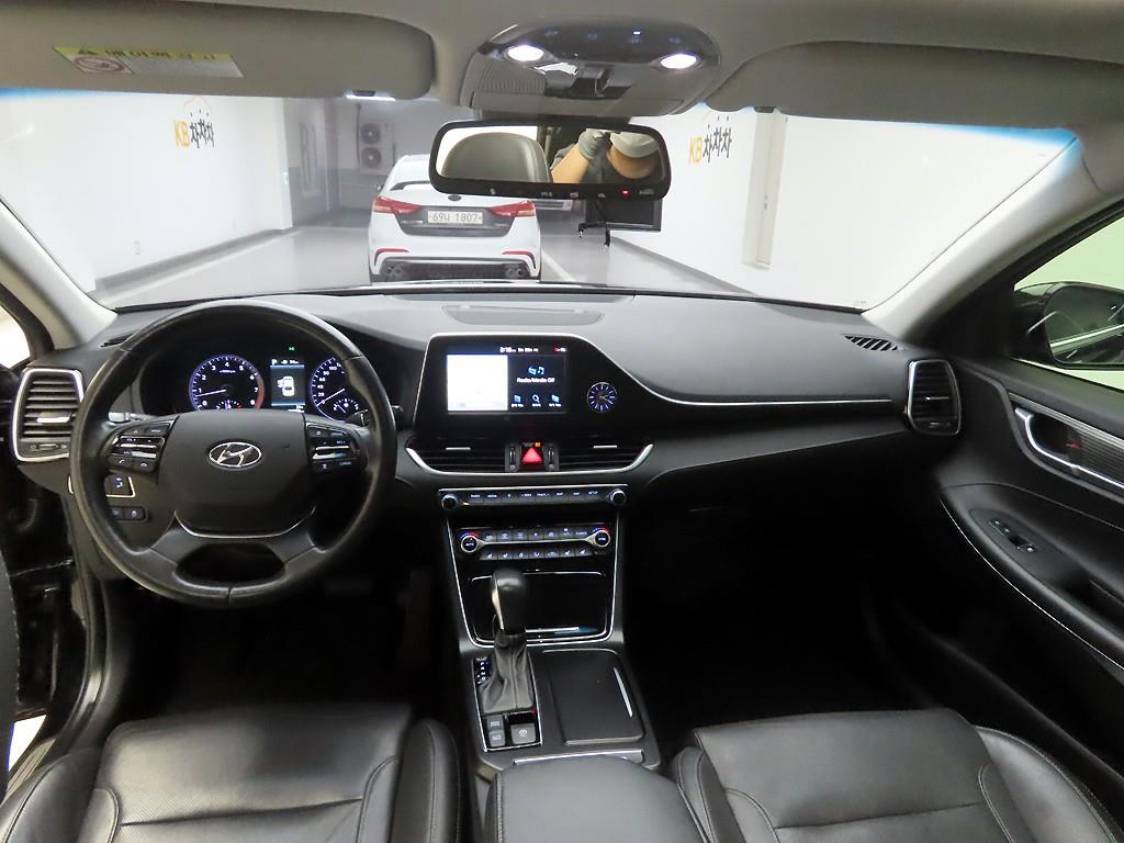 HYUNDAI Grandeur - Vista 6
