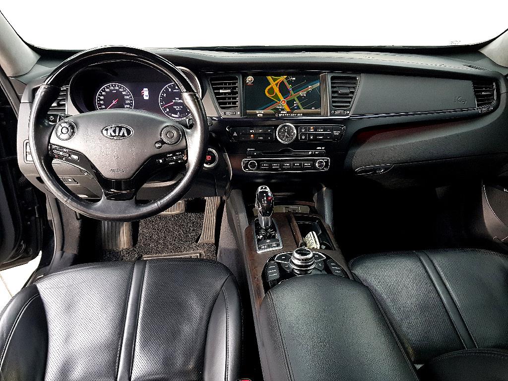 KIA K9 - Vista 5