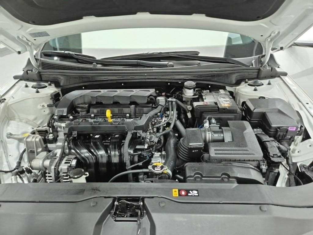 HYUNDAI Avante - Vista 5