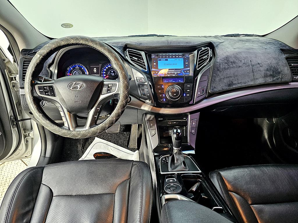HYUNDAI i40 - Vista 5