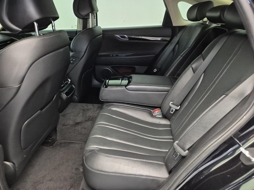 Genesis G80 - Vista 12